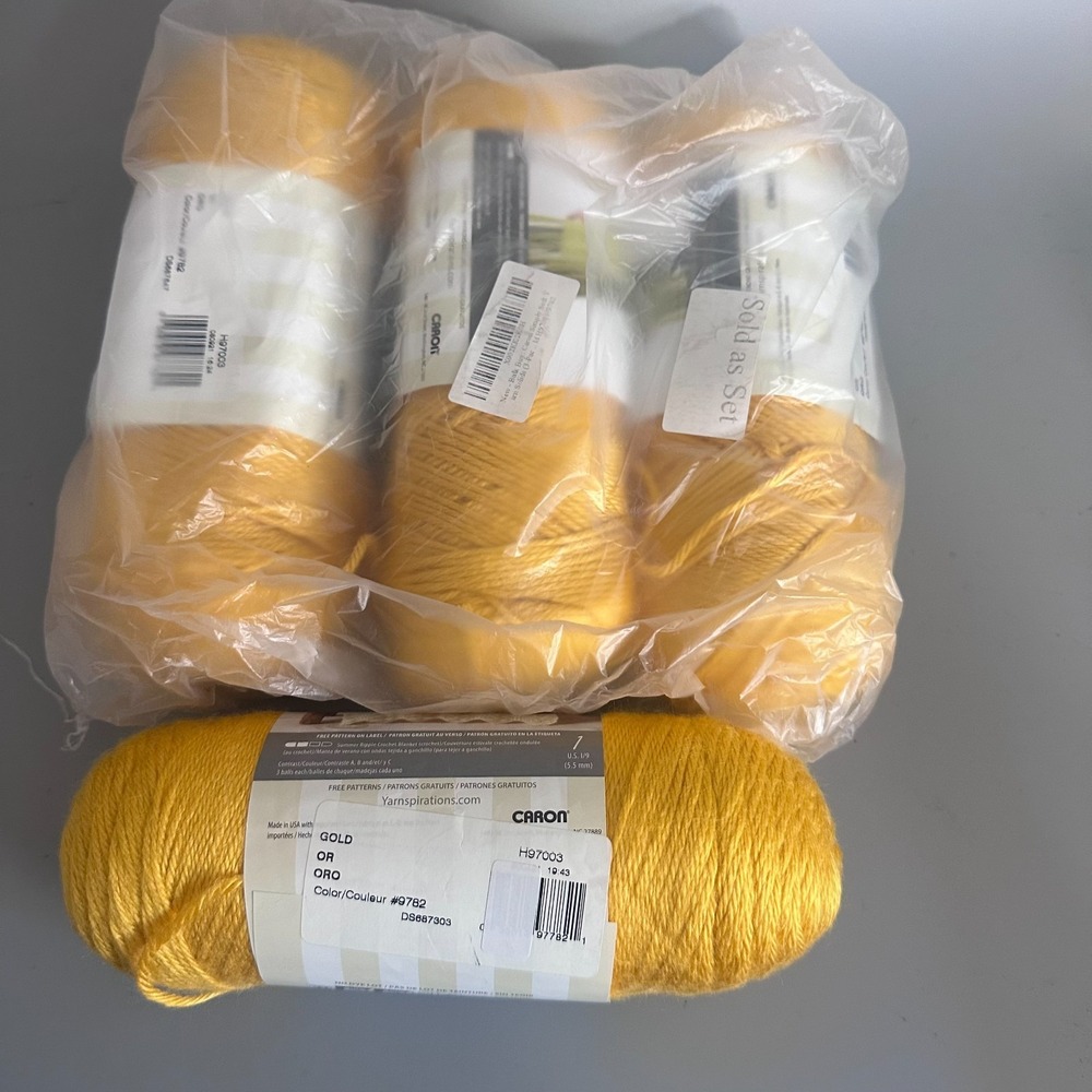 Caron Simply Soft Yarn Gold 9782 Worsted Weight 6oz 315yds 4 Skeins Set